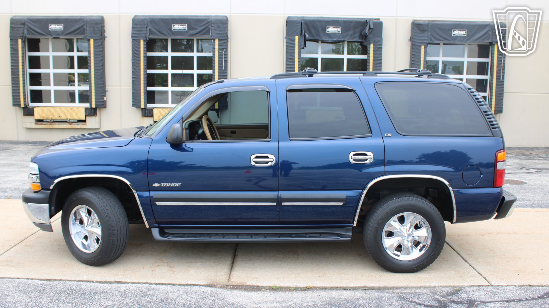 Used 2000 Chevrolet Tahoe LS w/ LS Preferred Equipment Group AWD/4WD image 22