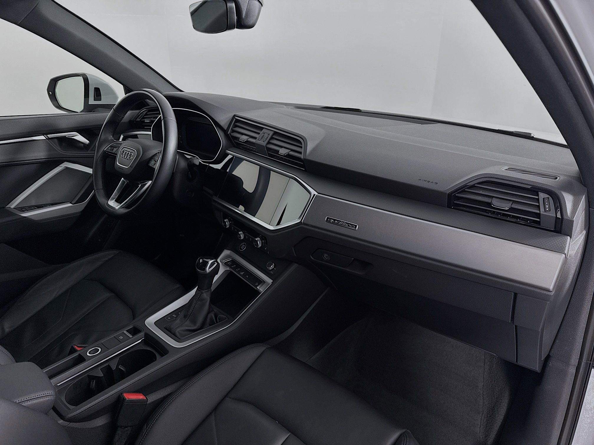 Used 2023 Audi Q3 2.0T Premium image 29