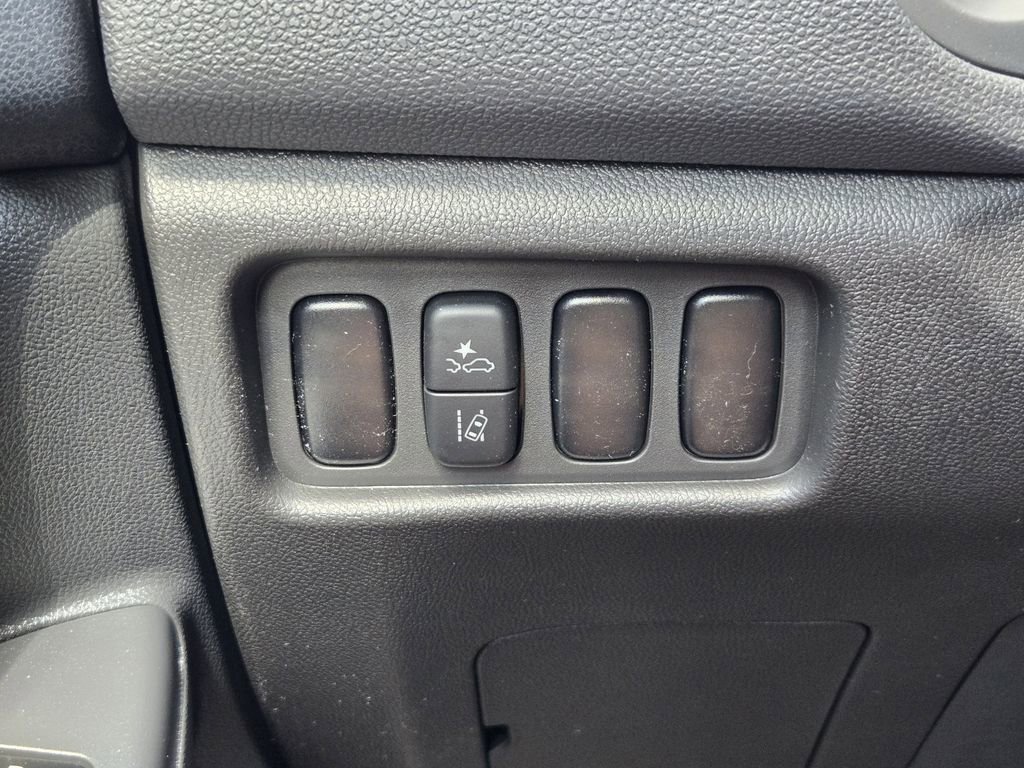 New 2026 Mitsubishi Outlander Sport LE image 18