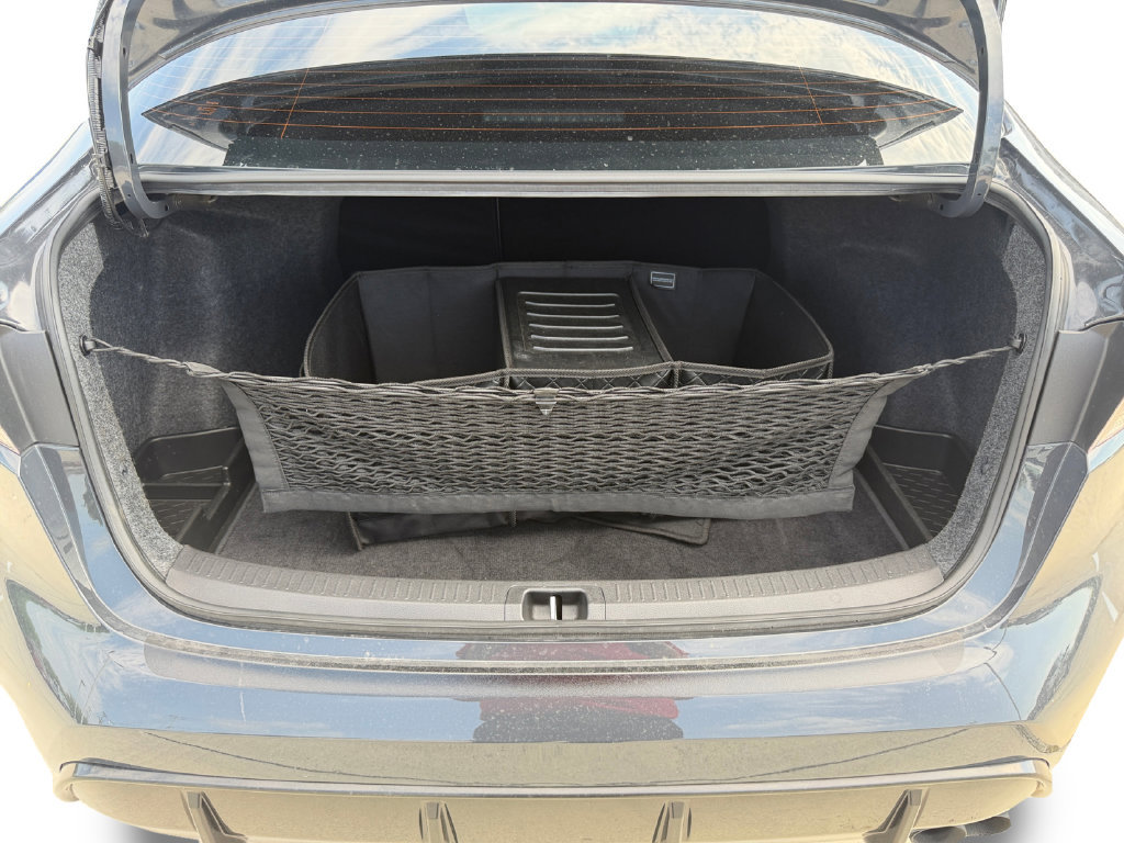 Used 2026 Toyota Corolla SE FWD image 18