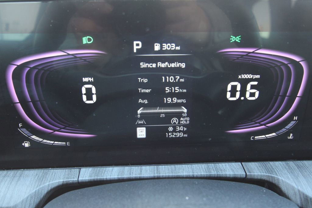 Used 2024 Kia Telluride EX w/ EX Captain's Chair Package image 46