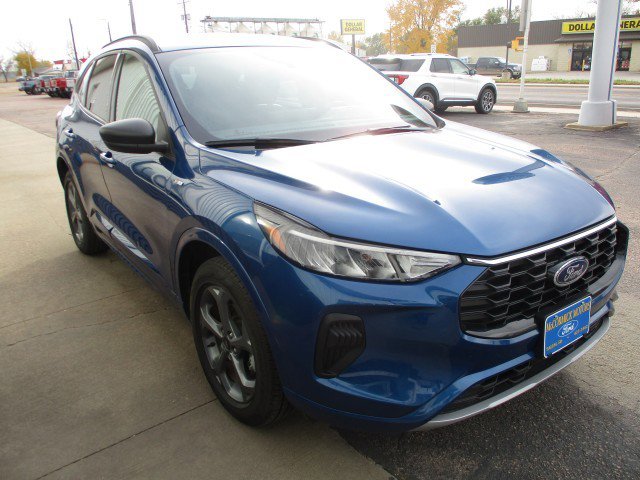 Used 2023 Ford Escape ST-Line w/ Tech Pack #1 image 4