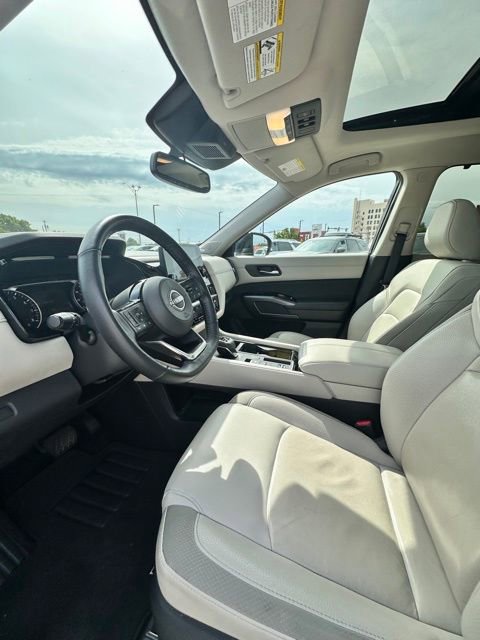 Certified 2022 Nissan Pathfinder SL w/ SL Premium Package image 25