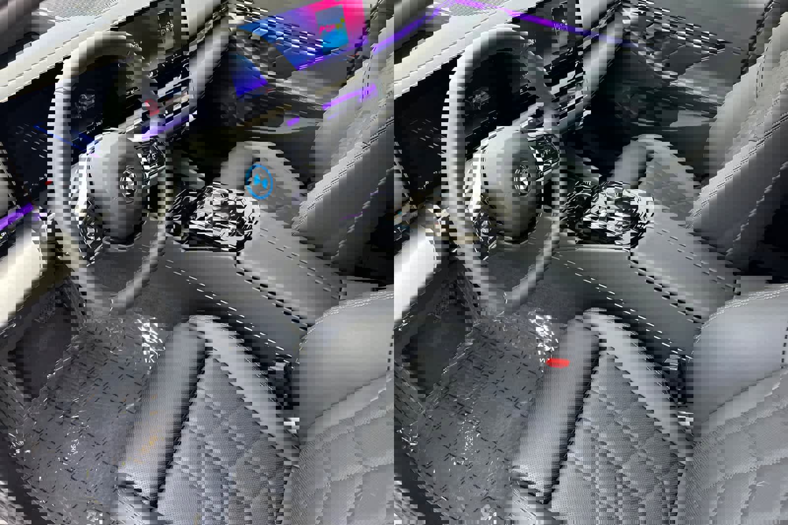 Used 2024 BMW i5 eDrive40i w/ M Sport Package image 11