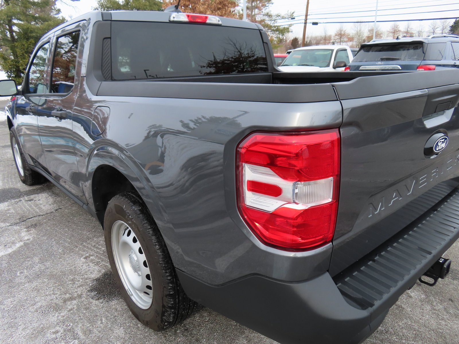 Used 2025 Ford Maverick XL image 7