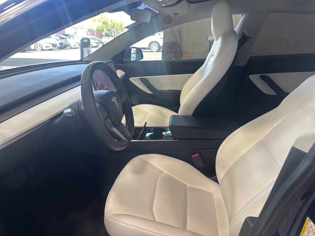 Used 2019 Tesla Model 3 Standard Range Plus image 12
