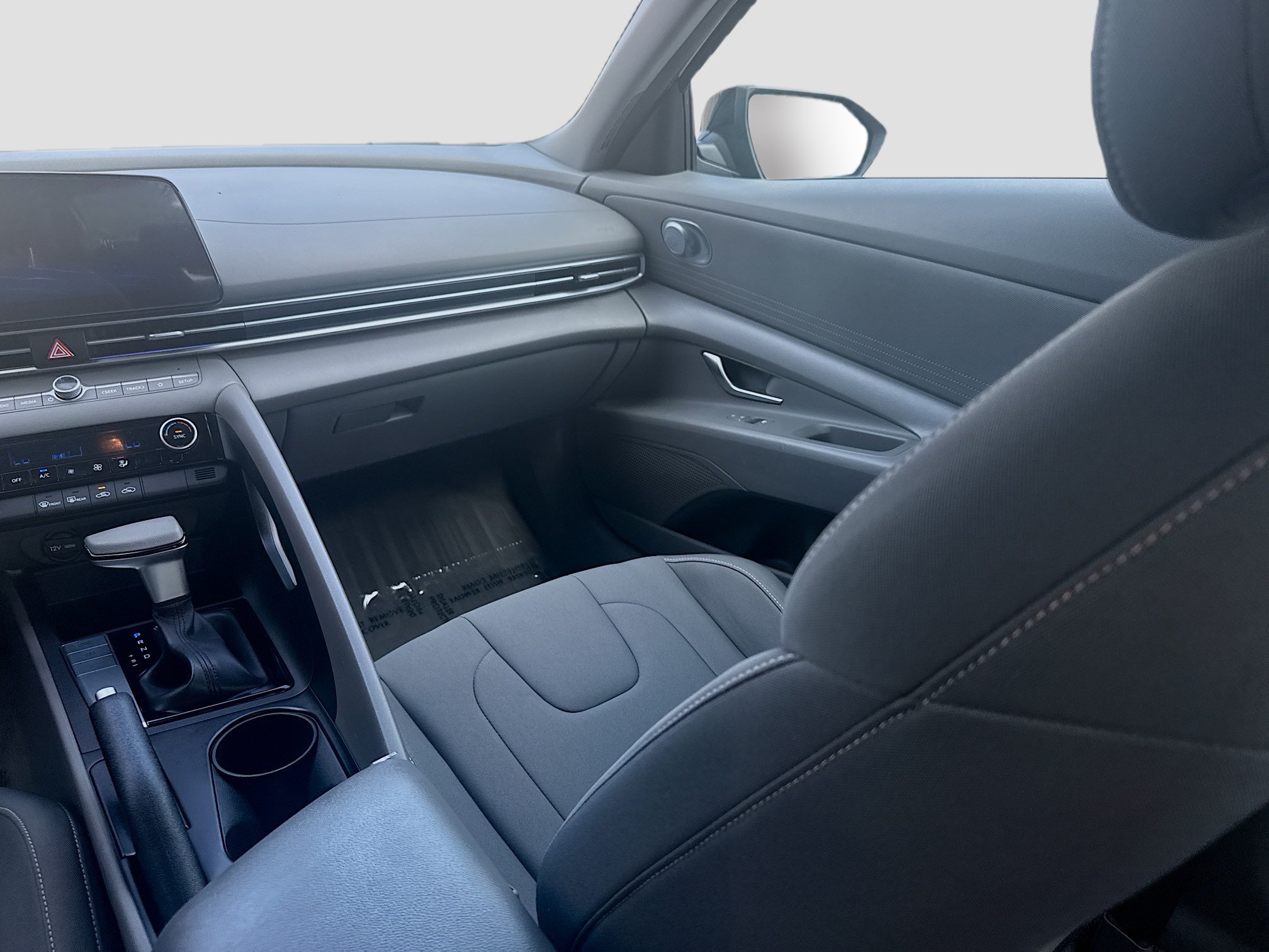 Used 2024 Hyundai Elantra SEL FWD image 19