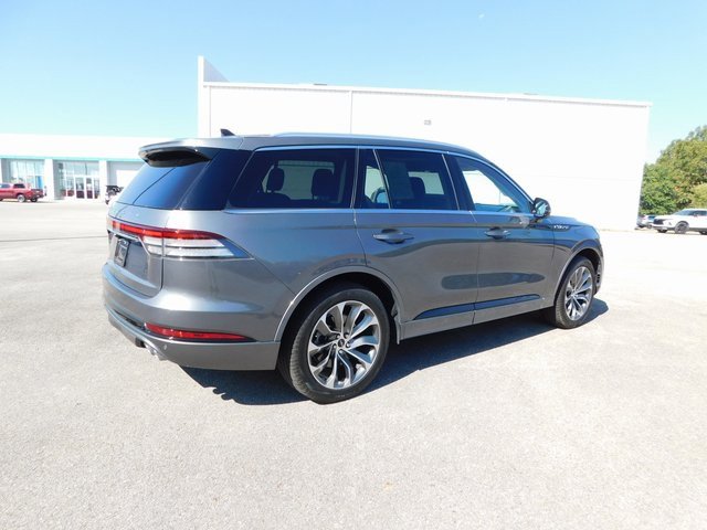 Used 2023 Lincoln Aviator Grand Touring w/ Elements Package Plus image 3