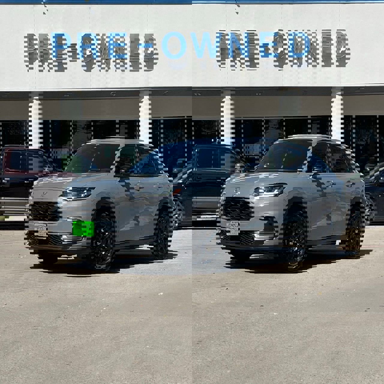 Used 2025 Honda HR-V Sport image 1