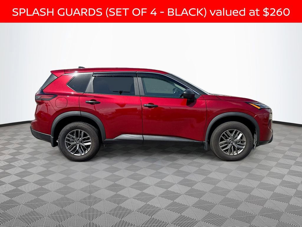 Used 2025 Nissan Rogue S image 4
