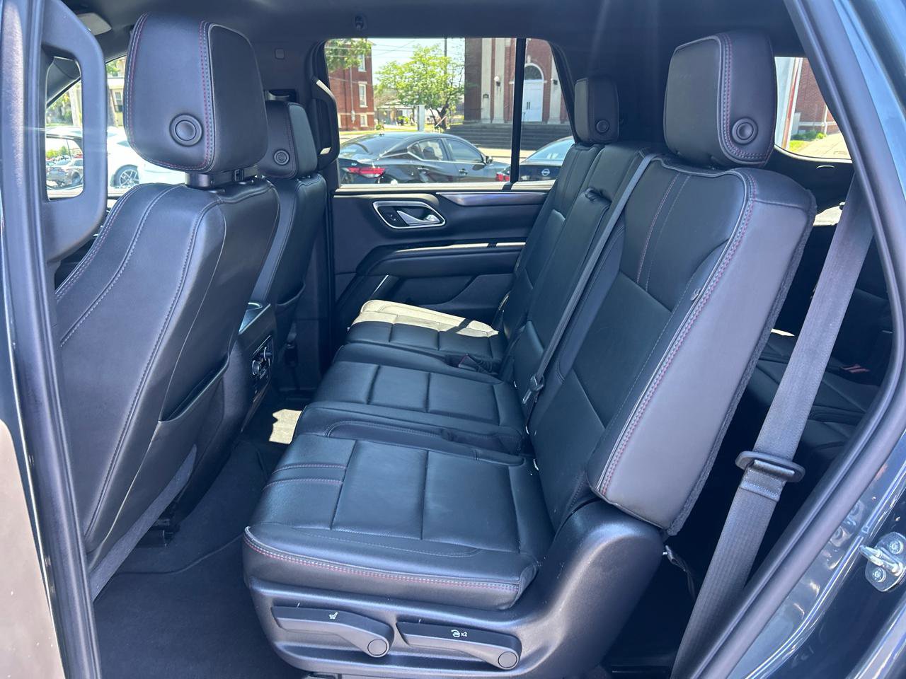 Used 2021 Chevrolet Tahoe RST AWD/4WD image 11