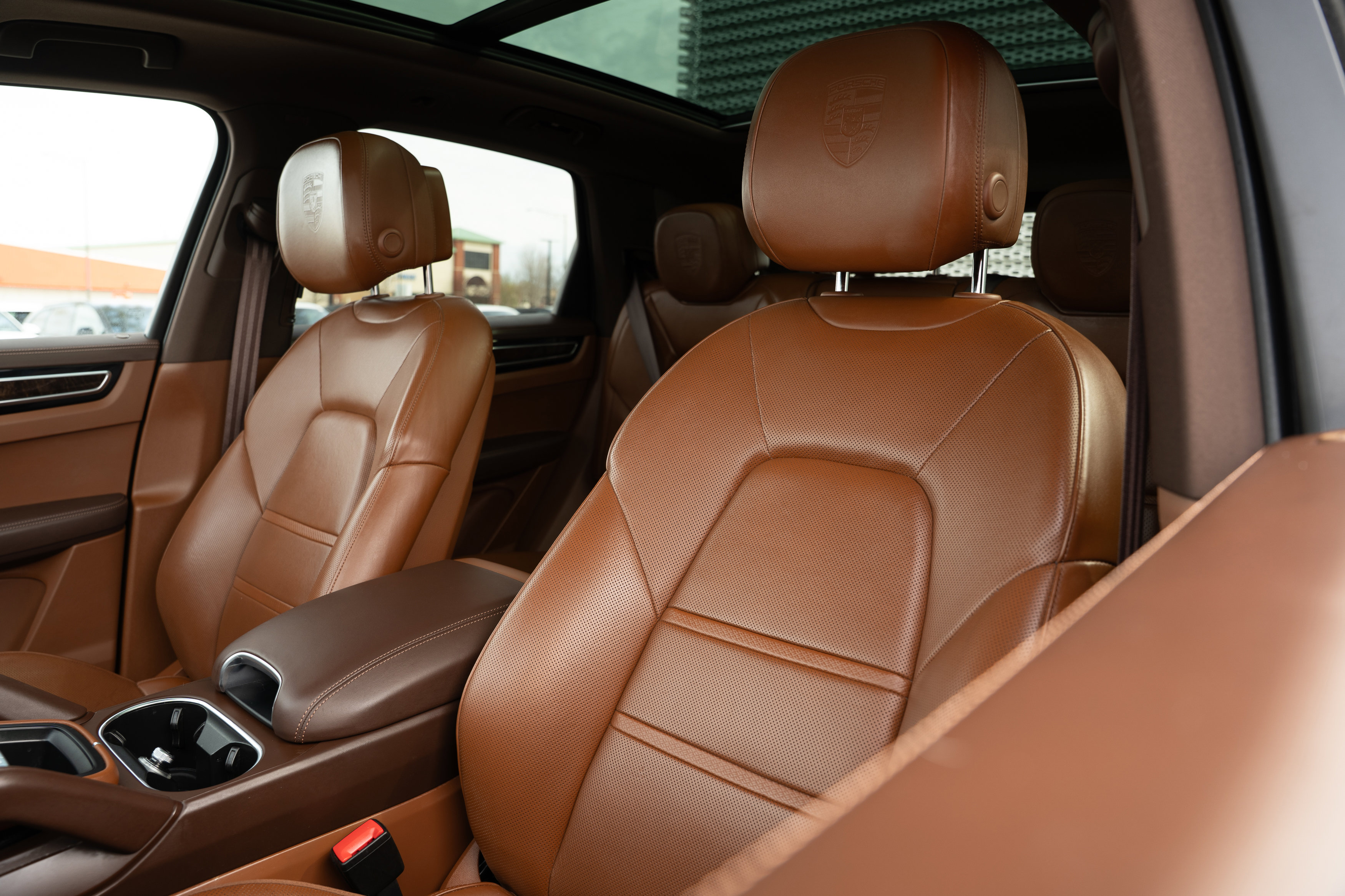 Used 2021 Porsche Cayenne image 25