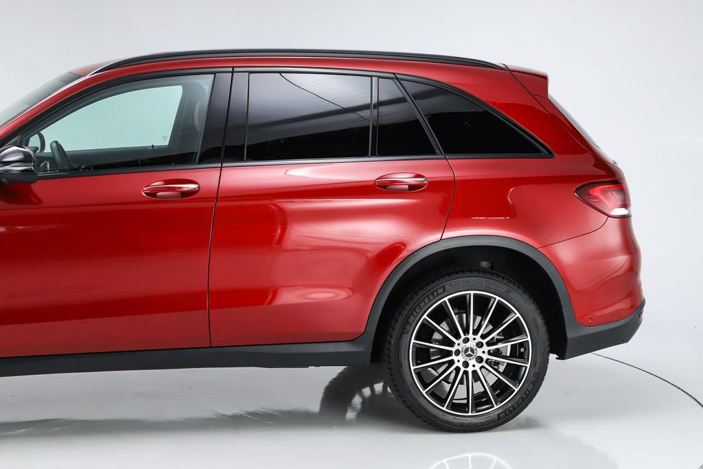 Used 2021 Mercedes-Benz GLC 300 4MATIC image 4
