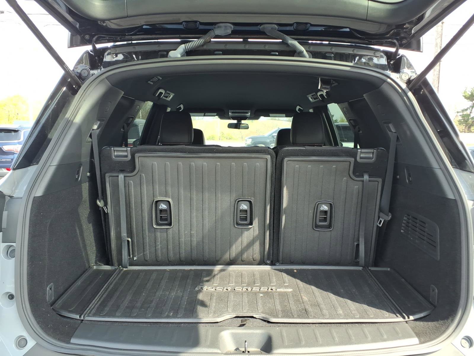 Used 2024 Nissan Pathfinder Rock Creek AWD/4WD image 21