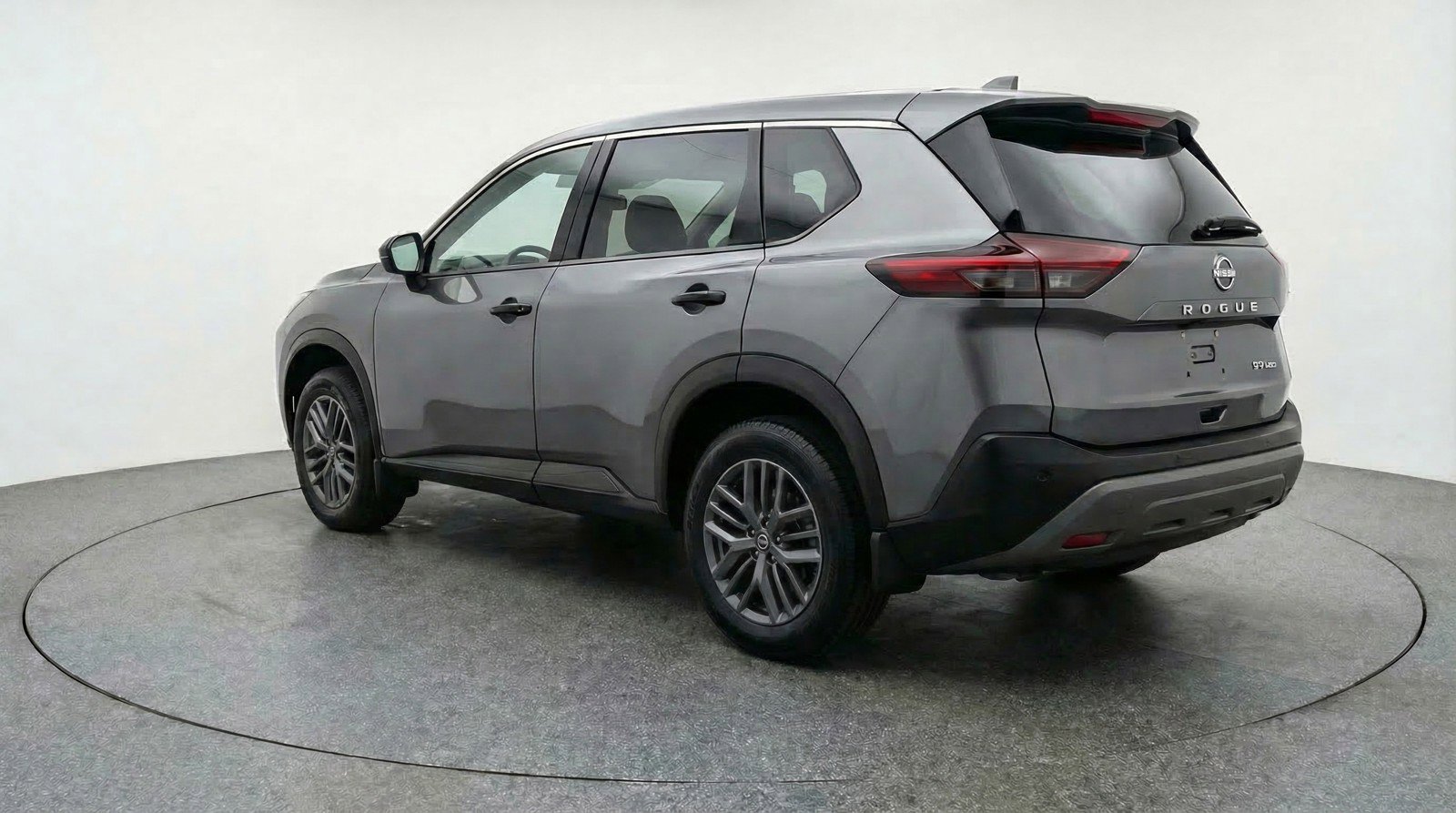 Used 2023 Nissan Rogue S FWD image 6