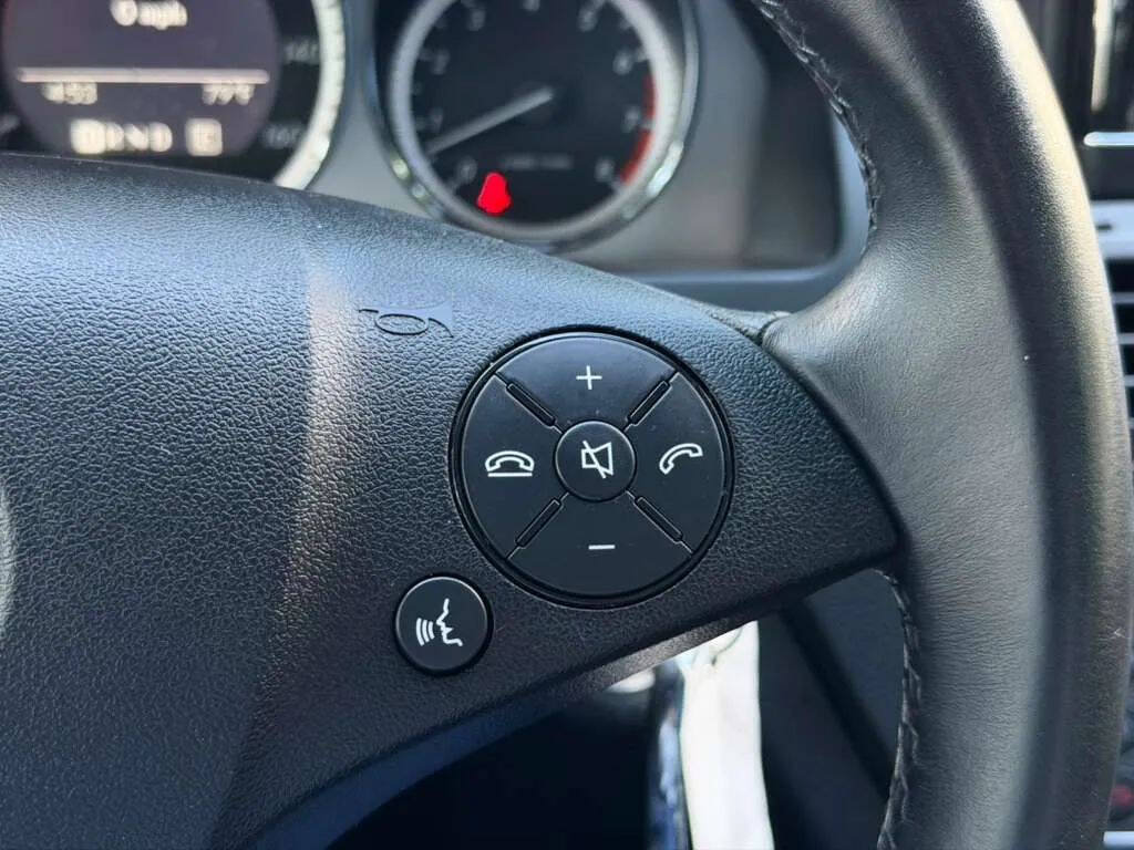Used 2011 Mercedes-Benz C 300 4MATIC Sedan image 14