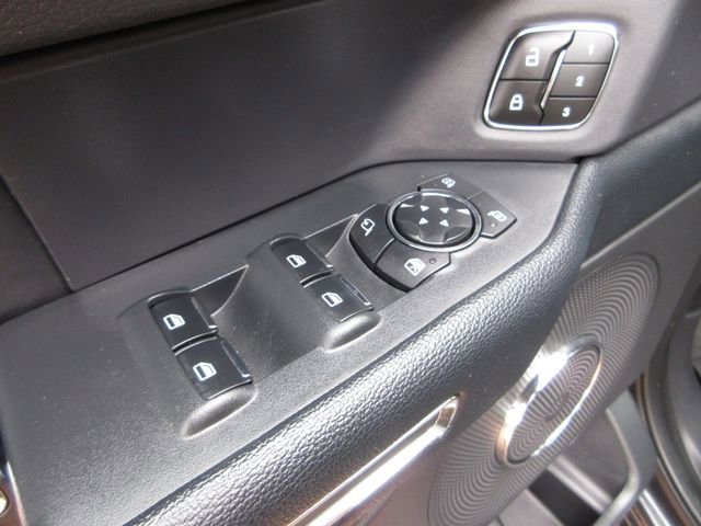 Certified 2023 Ford Expedition XLT image 10