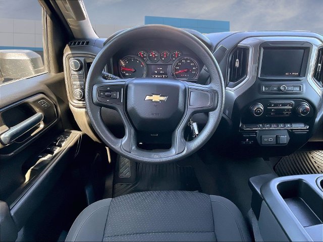 Certified 2022 Chevrolet Silverado 2500 Custom w/ Custom Value Package AWD/4WD image 11
