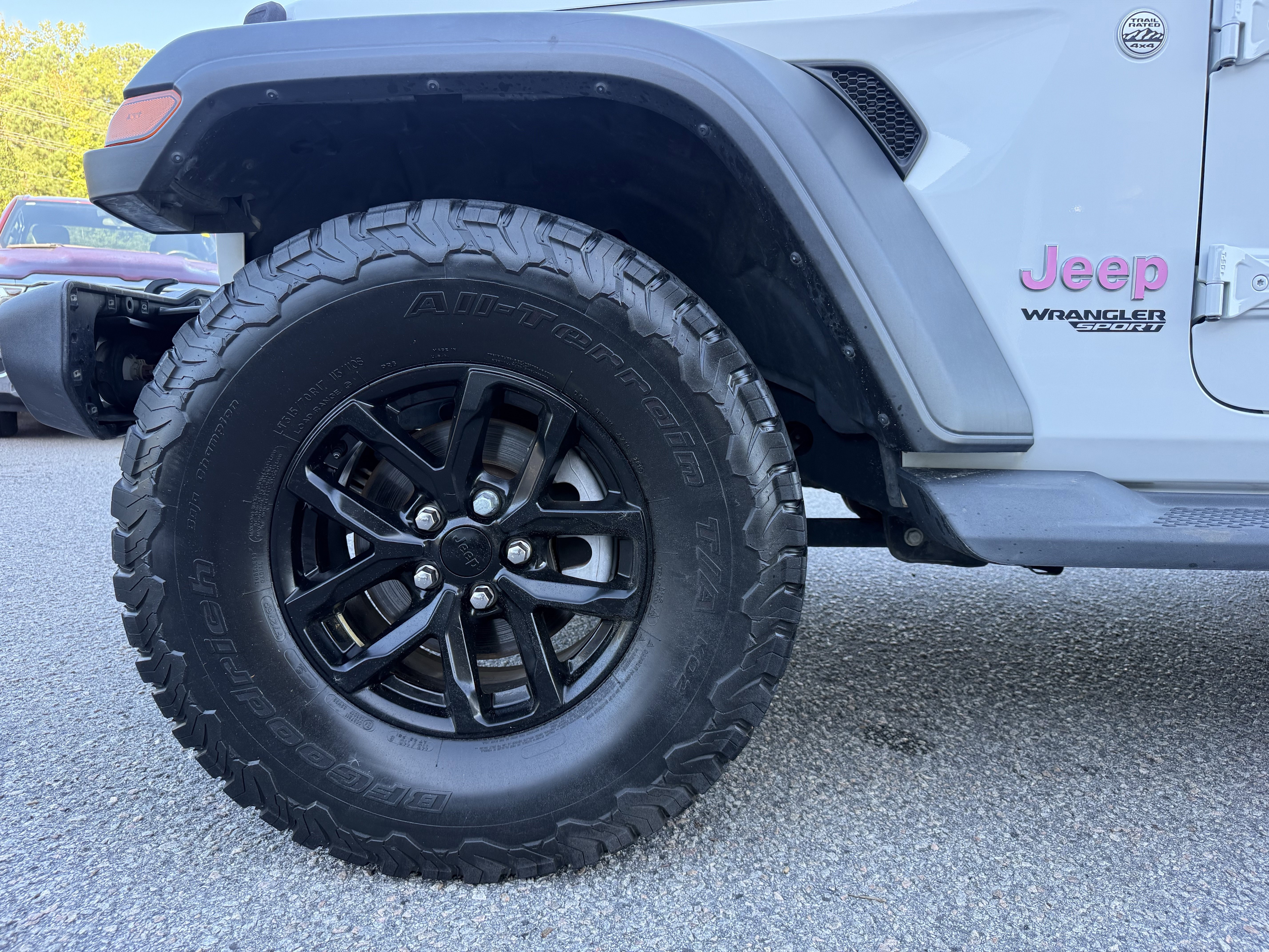 Used 2019 Jeep Wrangler Sport image 24