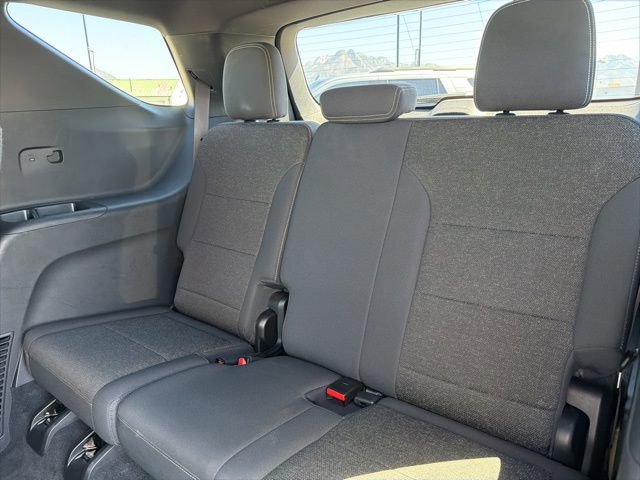 Used 2024 Chevrolet Traverse LT image 21