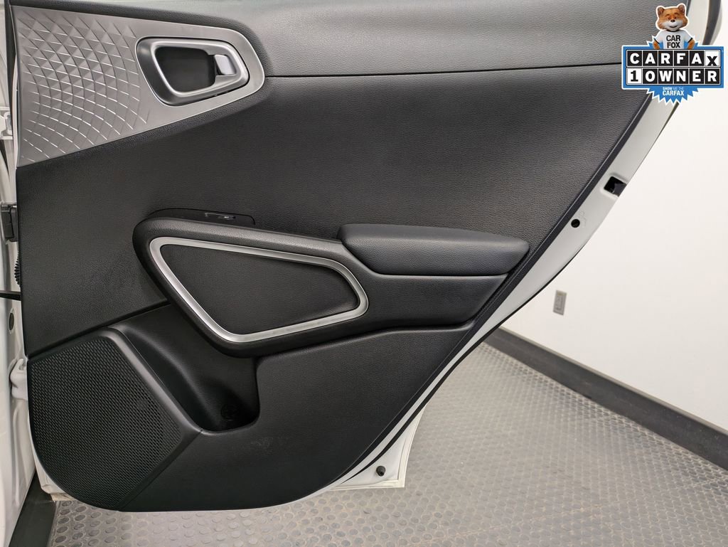 Certified 2025 Kia Soul LX w/ LX Technology Package image 26
