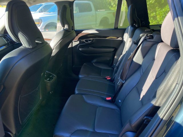 Used 2019 Volvo XC90 T6 Momentum w/ Protection Package Premier AWD/4WD image 9