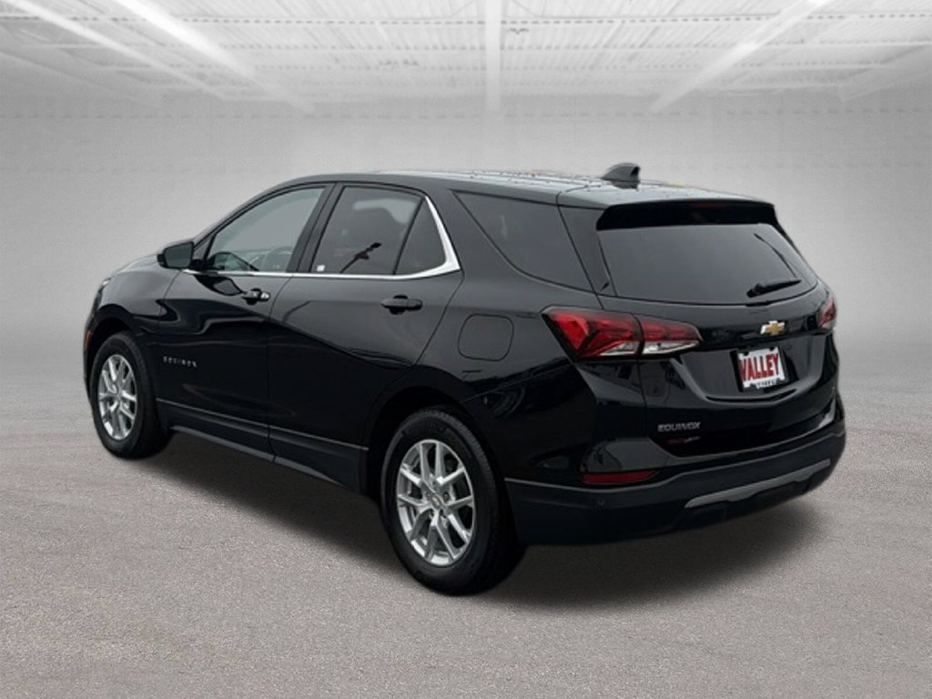 Used 2023 Chevrolet Equinox LT w/ Driver Convenience Package FWD image 8