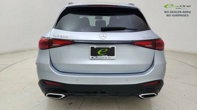 Used 2025 Mercedes-Benz GLC 300 4MATIC image 26