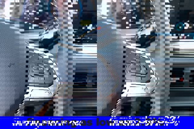 New 2025 Volkswagen Tiguan SE image 24