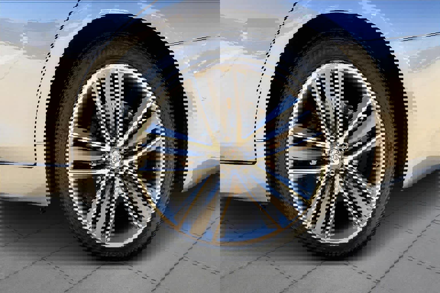 Used 2017 INFINITI Q50 3.0t Premium image 9