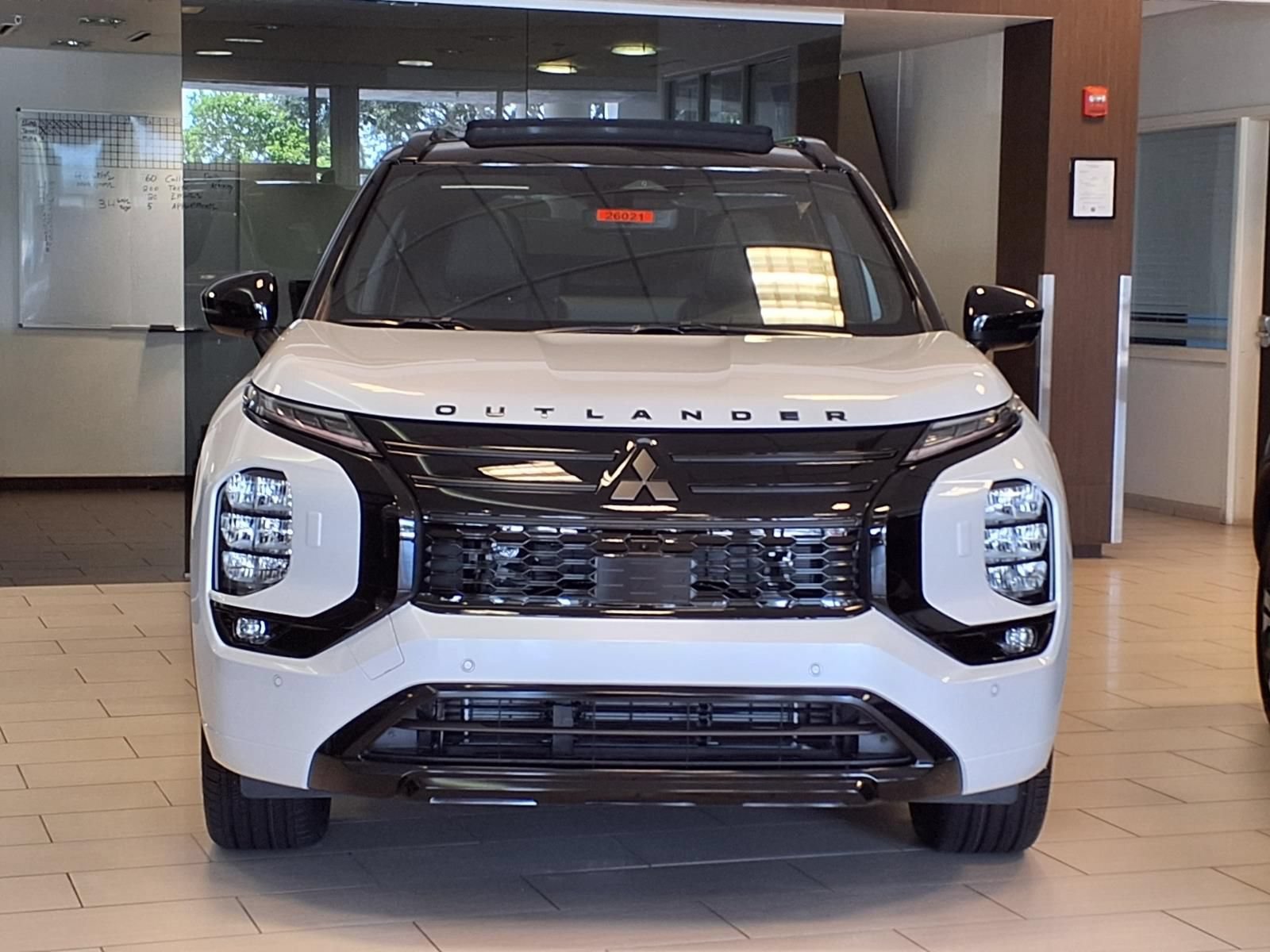 New 2026 Mitsubishi Outlander 4WD Plug-In Hybrid image 2