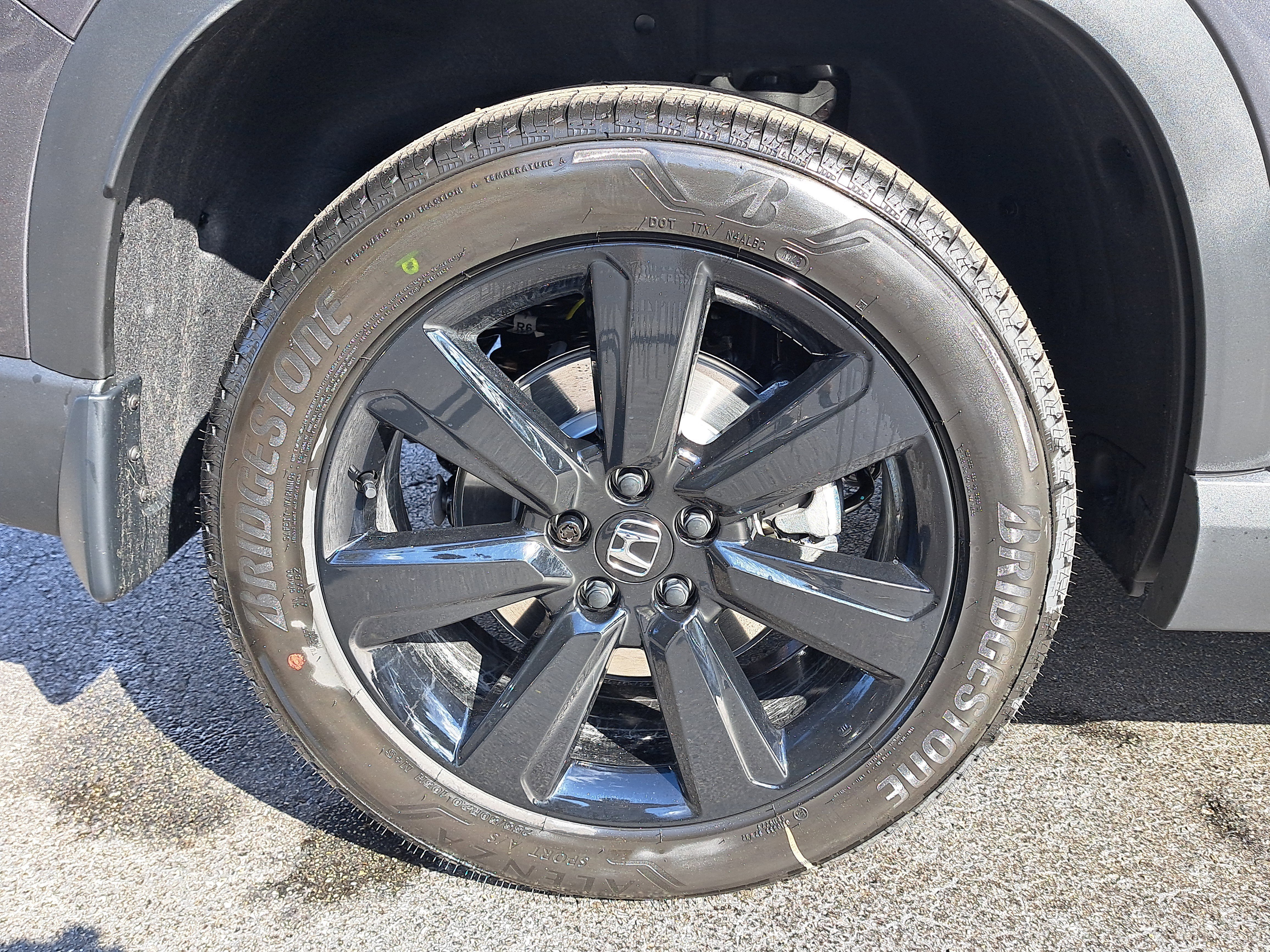 New 2025 Honda Pilot Black Edition image 7