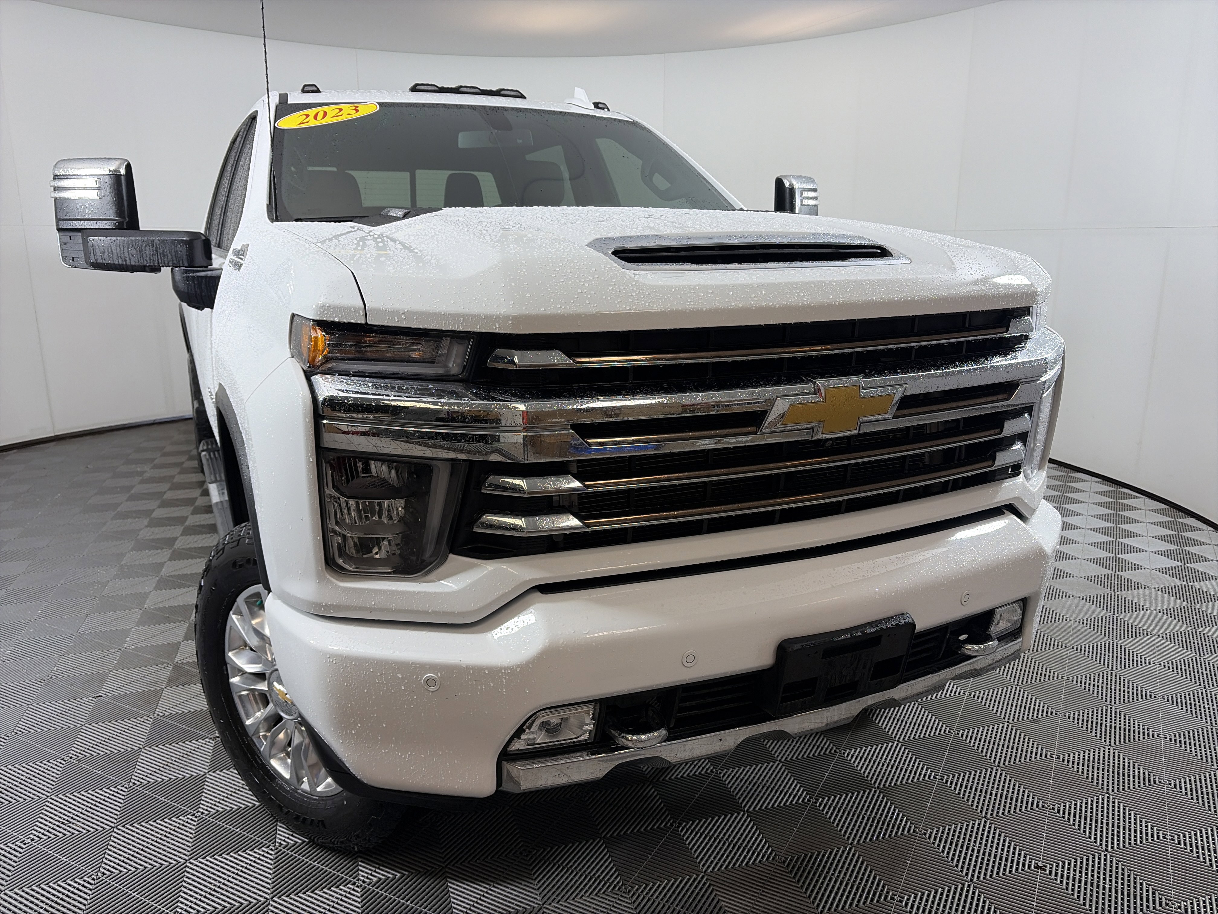 Certified 2023 Chevrolet Silverado 3500 High Country image 1