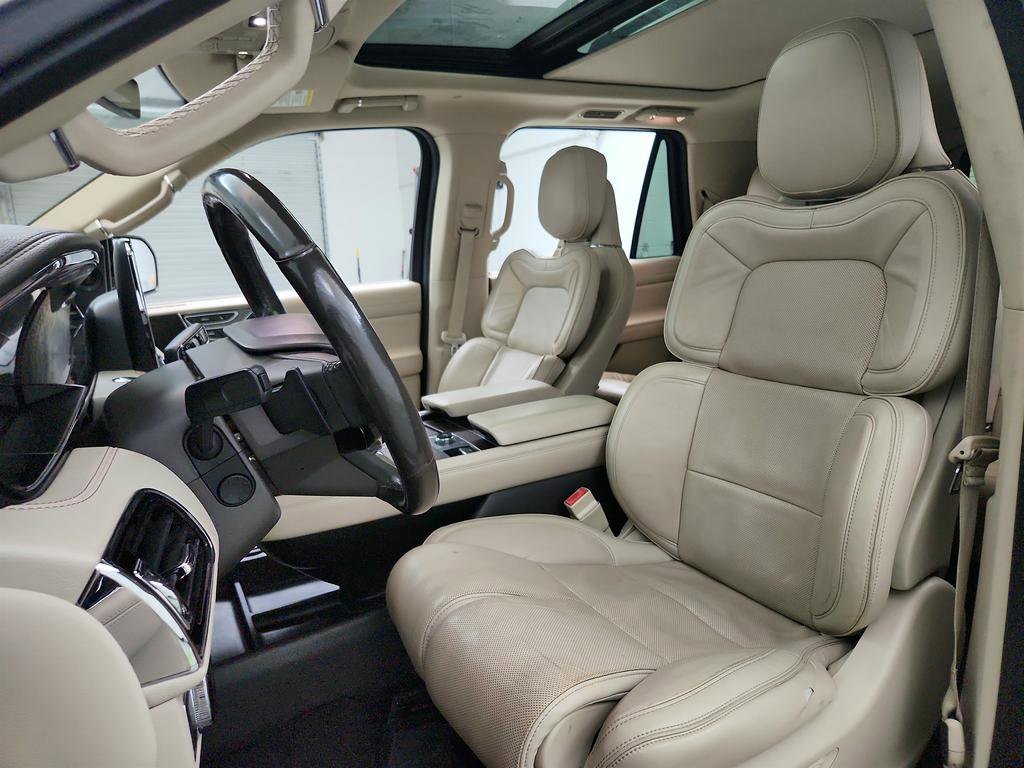 Used 2019 Lincoln Navigator Reserve w/ Cargo Package image 14