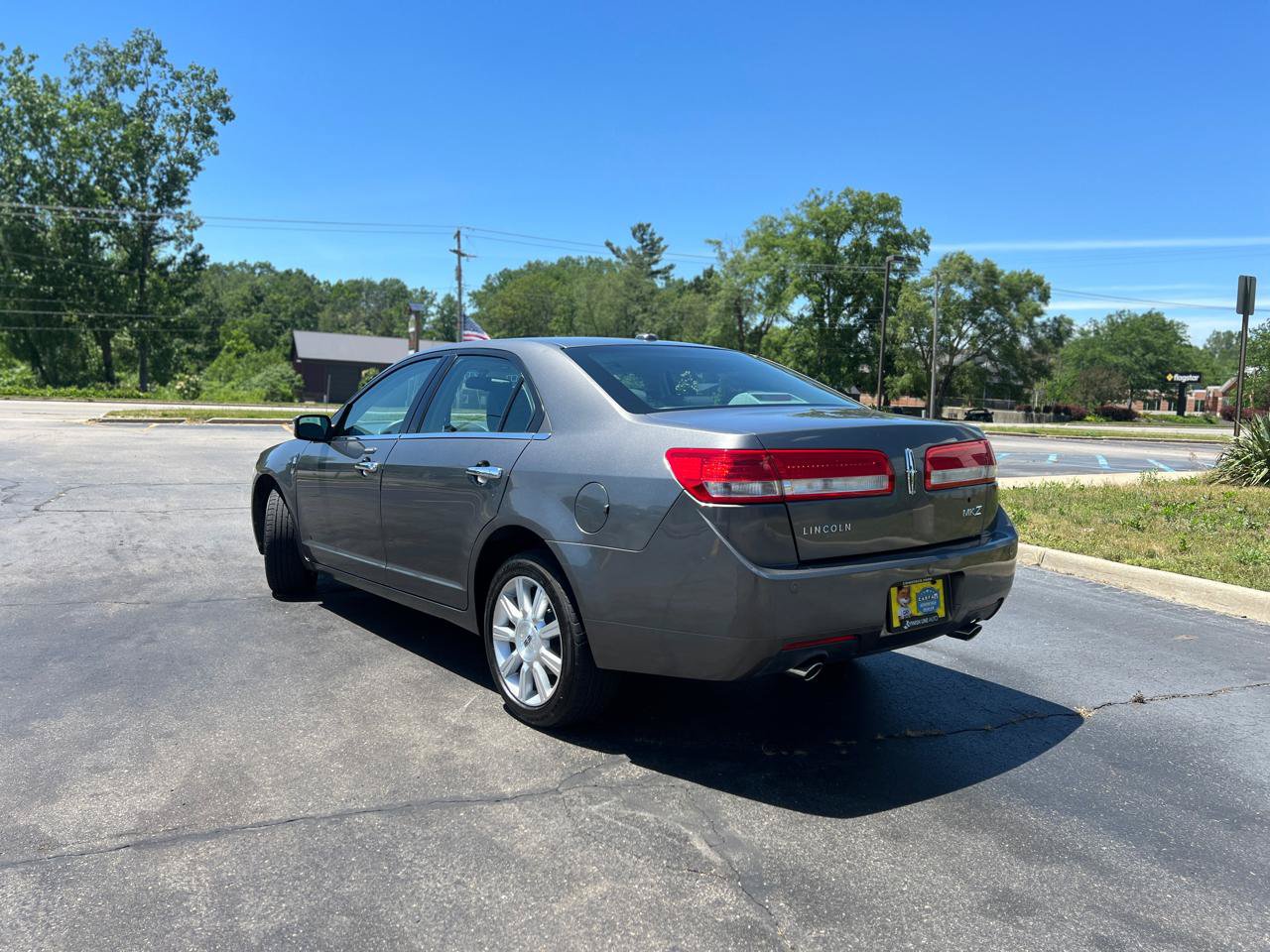 Used 2010 Lincoln MKZ FWD image 6