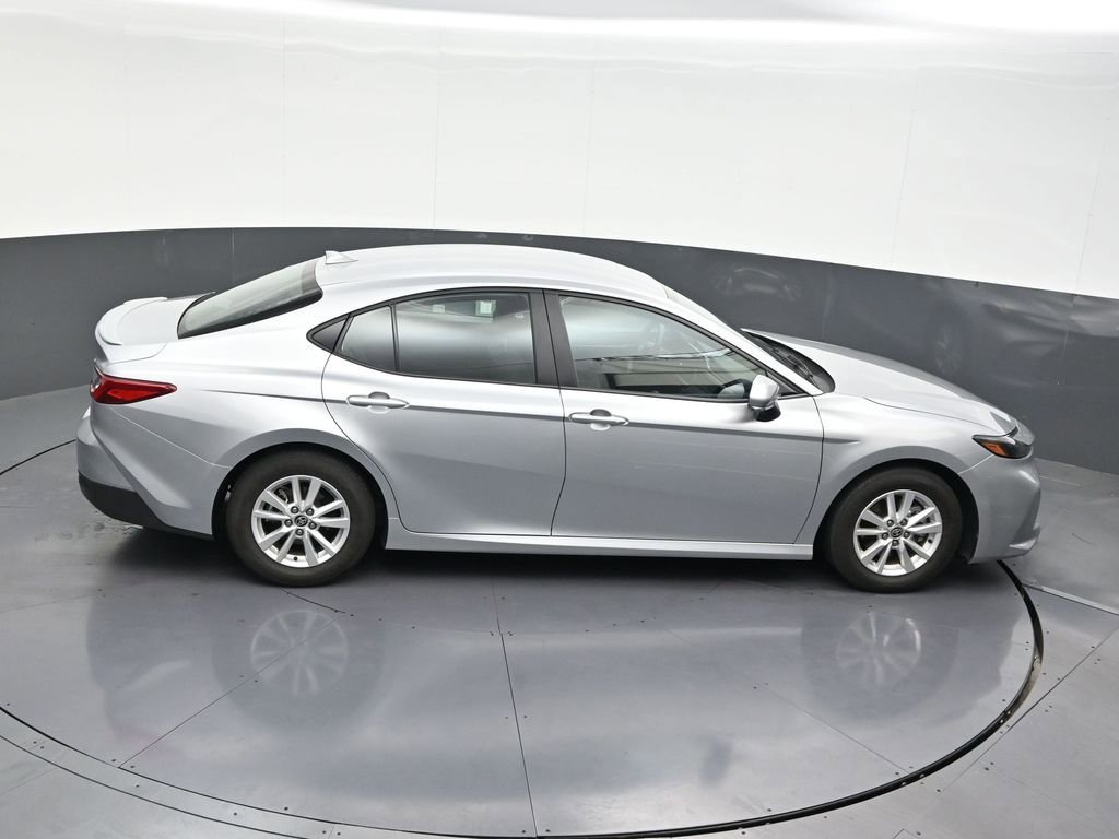 Used 2025 Toyota Camry LE w/ Convenience Package FWD image 20