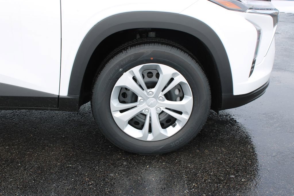 New 2026 Chevrolet Trax LS image 40