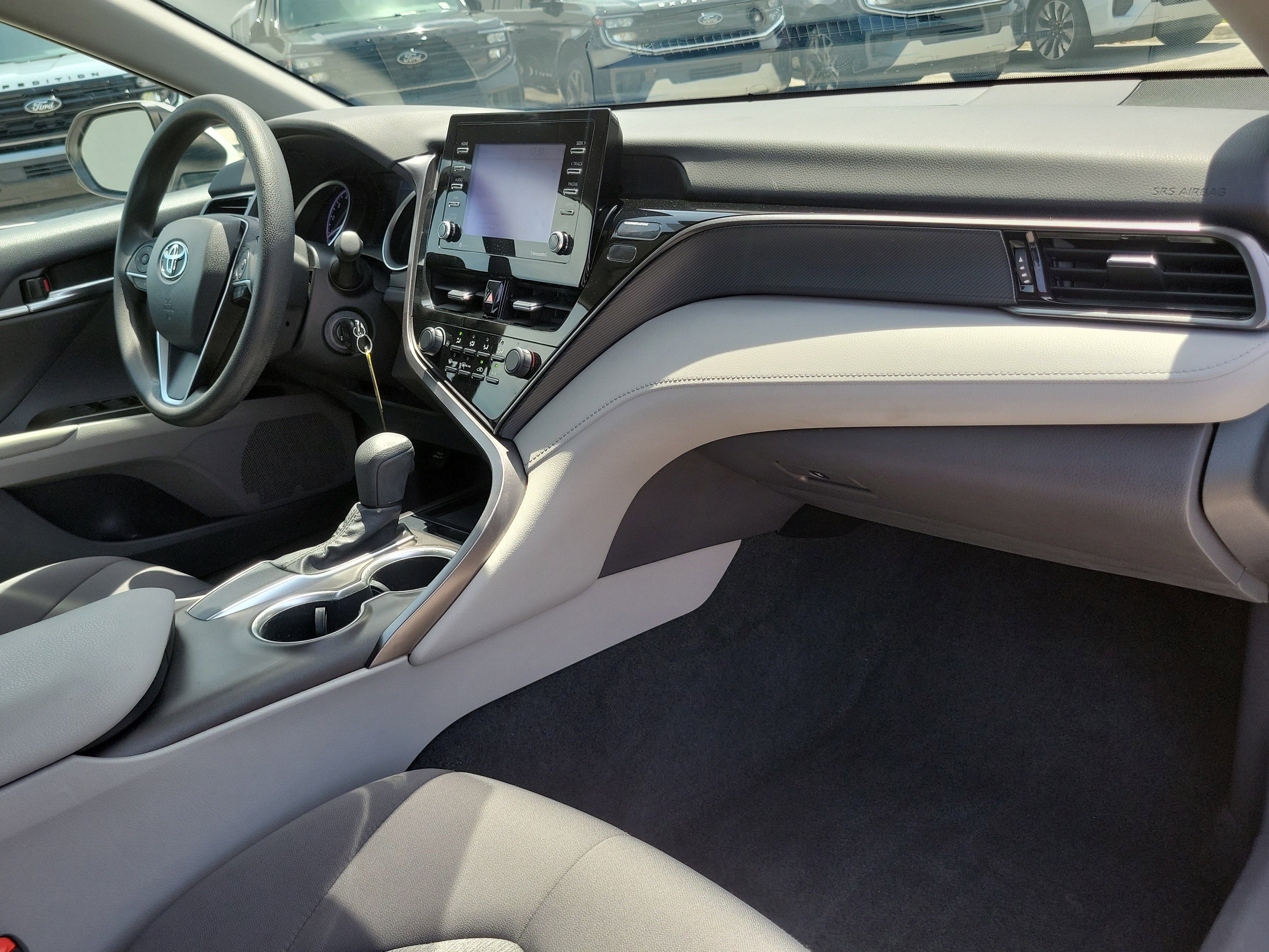 Used 2021 Toyota Camry LE FWD image 13