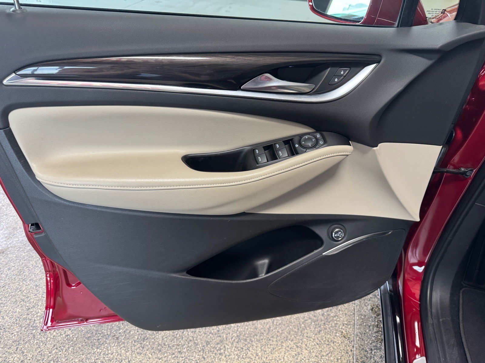 Certified 2019 Buick Enclave Essence w/ Trailering Package, 5000 lbs. AWD/4WD image 17