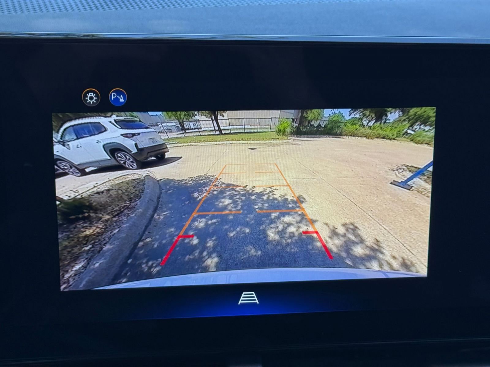 Used 2025 Chevrolet Equinox LT FWD image 25