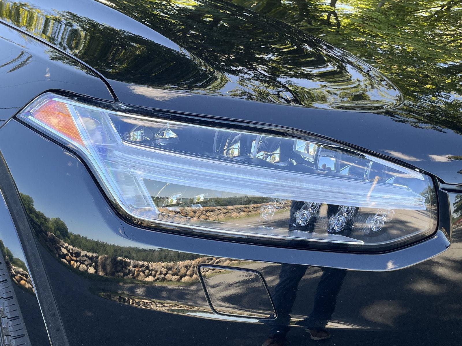 Used 2022 Volvo XC90 T6 Momentum w/ Advanced Package AWD/4WD image 26