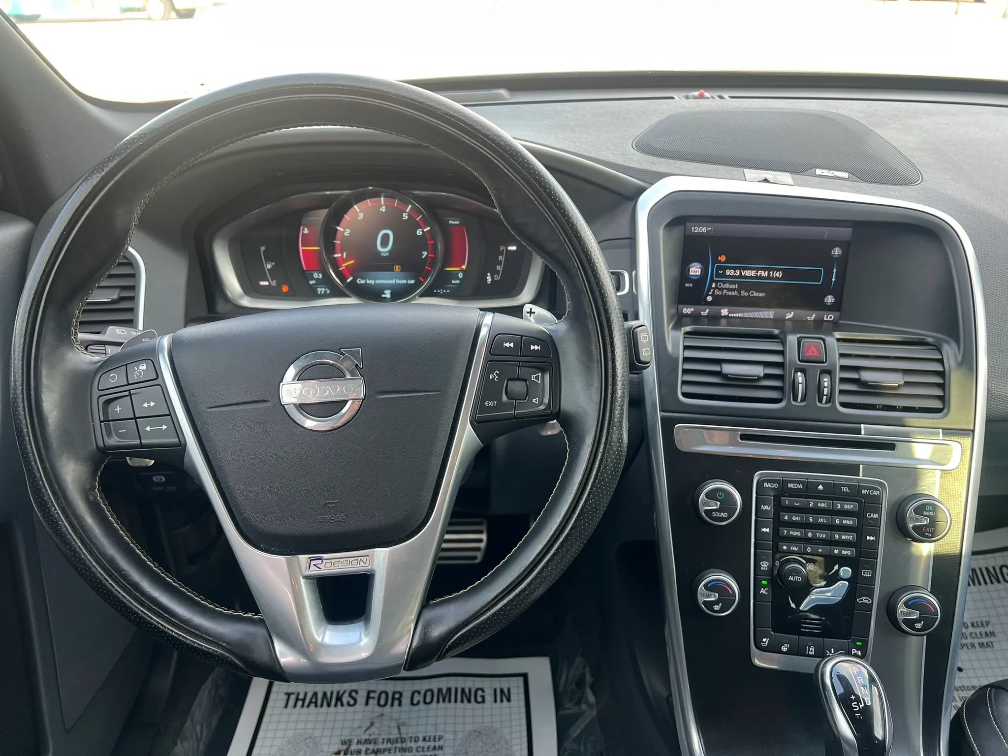Used 2014 Volvo XC60 T6 R-Design AWD/4WD image 9