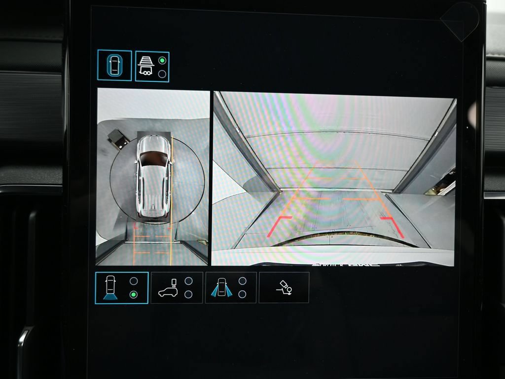 New 2026 GMC Acadia AT4 w/ Luxury Package AWD/4WD image 18