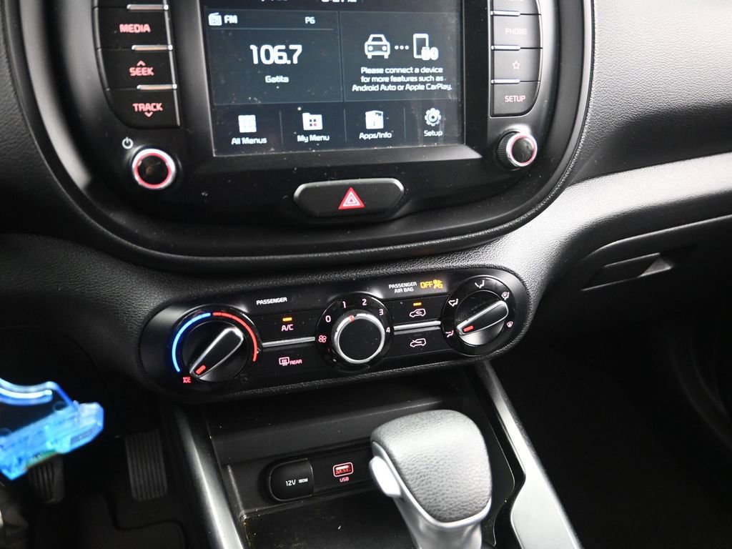Used 2021 Kia Soul LX FWD image 14