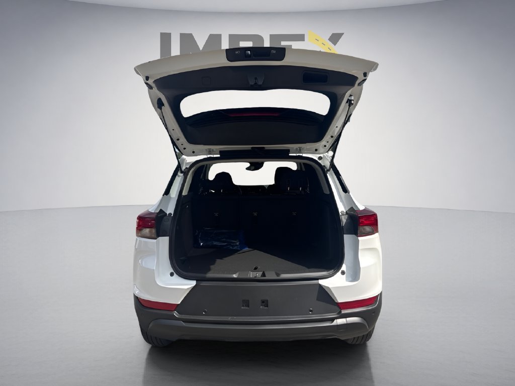 New 2026 Chevrolet TrailBlazer LS w/ LS Convenience Package FWD image 25
