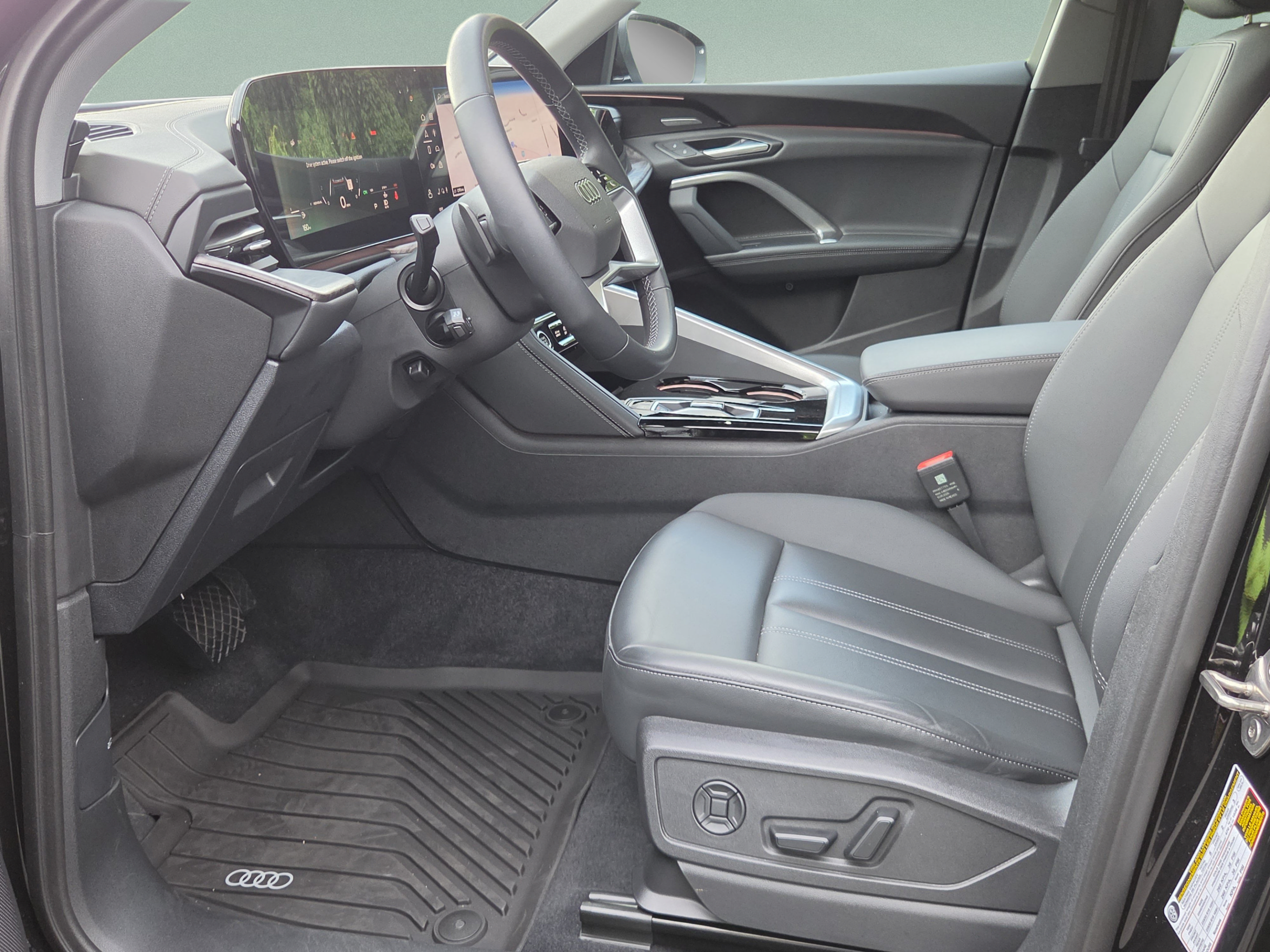 Certified 2025 Audi Q5 Premium w/ Premium Plus AWD/4WD image 13