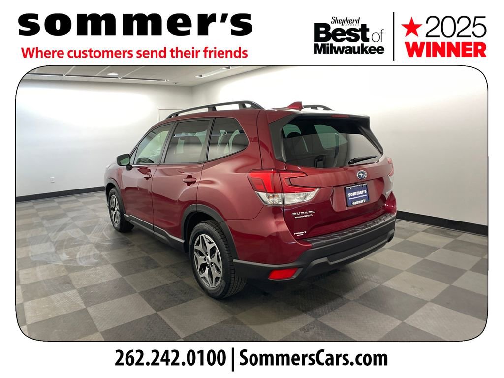 Certified 2023 Subaru Forester Premium image 3