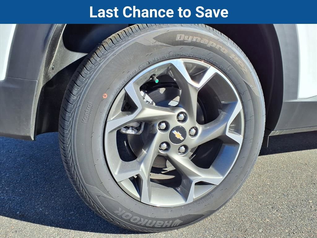 New 2025 Chevrolet Trax LT w/ Driver Confidence Package image 17