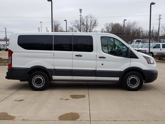 Used 2017 Ford Transit 150 XL image 7