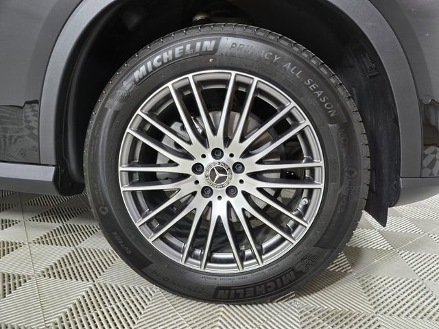 Certified 2026 Mercedes-Benz GLC 300 4MATIC image 3